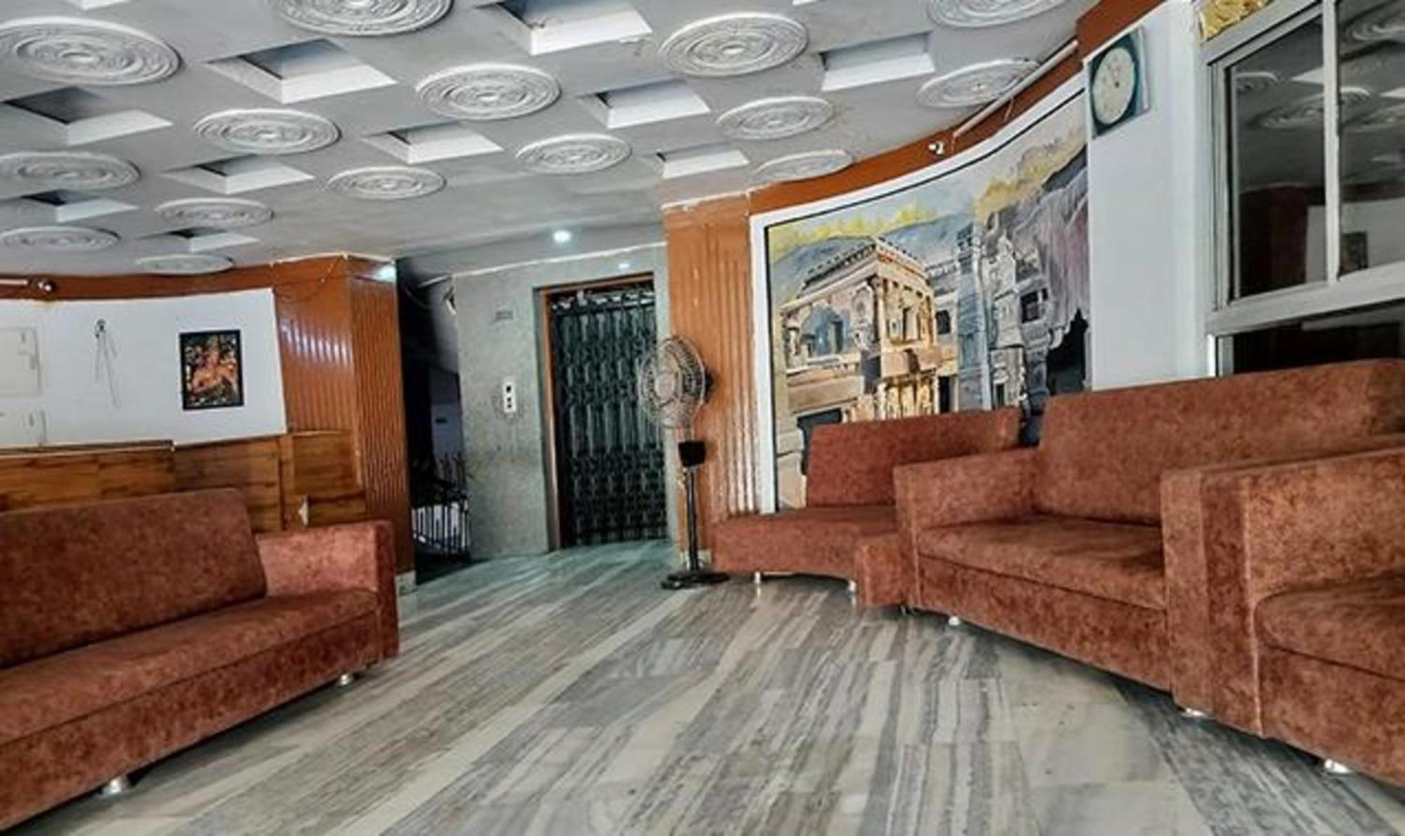 OYO 15983 Hotel Devpriya Evrengabad Dış mekan fotoğraf